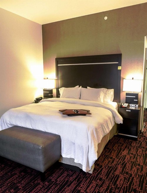 Hampton Inn & Suites Tulsa/Tulsa Hills - image 17