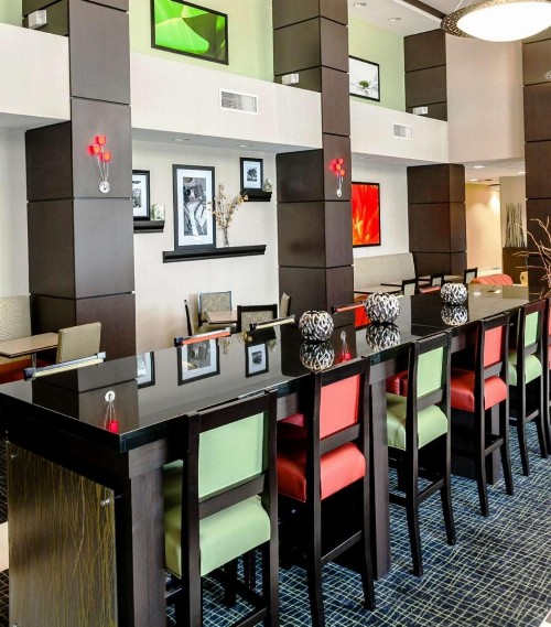 Hampton Inn & Suites Tulsa/Tulsa Hills - image 4