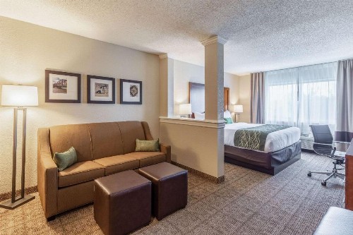Comfort Inn South Tulsa - Woodland Hills - image 17