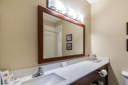 Comfort Inn South Tulsa - Woodland Hills - image 20