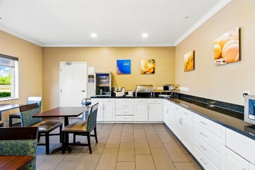 Comfort Inn South Tulsa - Woodland Hills - image 39