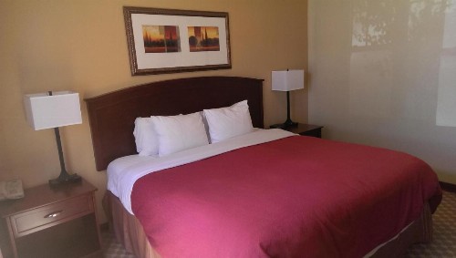 Country Inn & Suites by Radisson Tulsa OK - image 2
