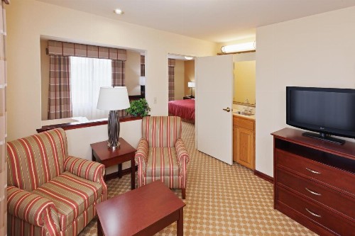 Country Inn & Suites by Radisson Tulsa OK - image 22