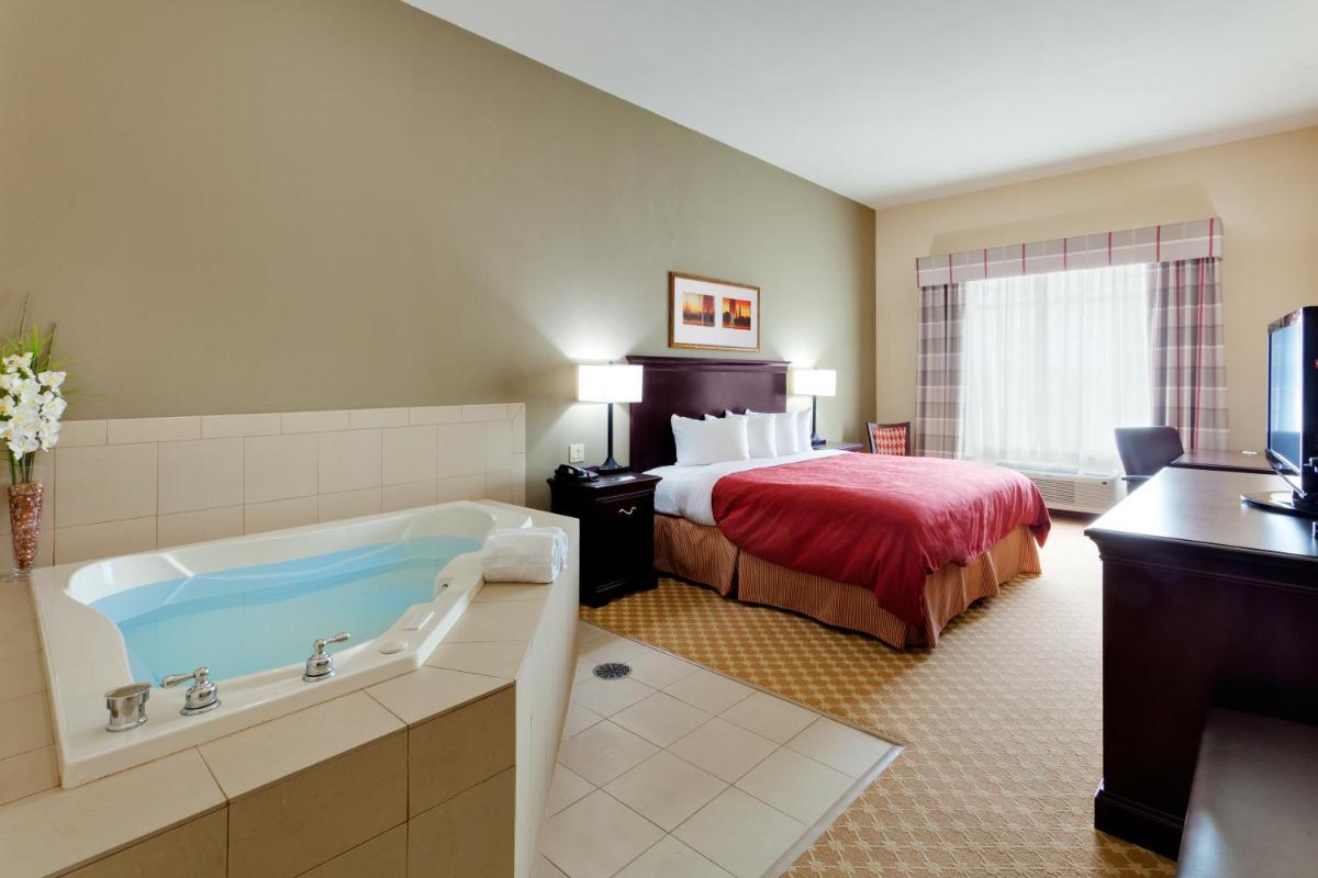Country Inn & Suites by Radisson Tulsa OK - image 3