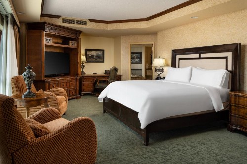 Renaissance Tulsa Hotel & Convention Center - image 30