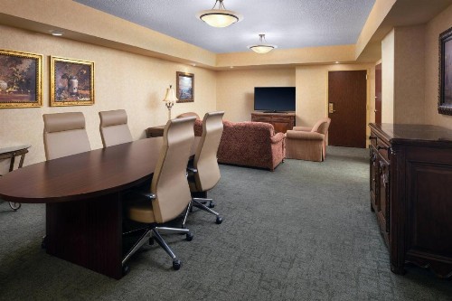 Renaissance Tulsa Hotel & Convention Center - image 39