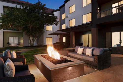 Courtyard by Marriott Tulsa Central - image 21