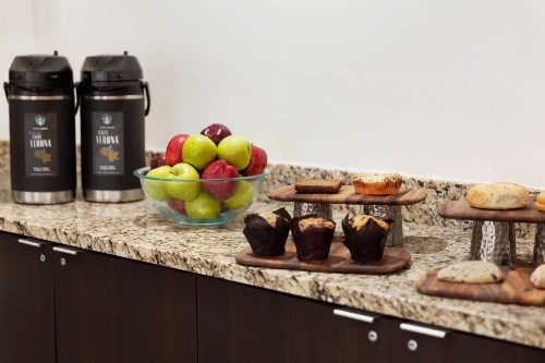 Courtyard by Marriott Tulsa Central - image 25