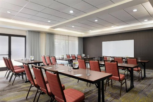 Courtyard by Marriott Tulsa Central - image 26