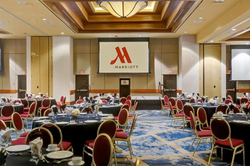 Tulsa Marriott Southern Hills - image 5