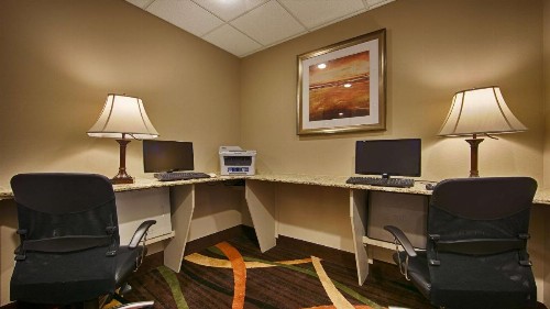 Best Western Plus Tulsa Woodland Hills Hotel and Suites - image 13