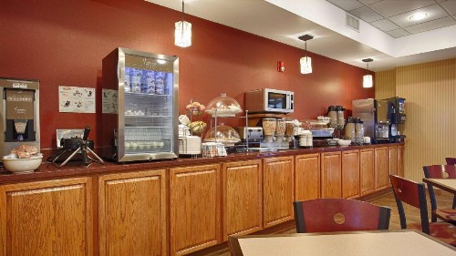 Best Western Plus Tulsa Woodland Hills Hotel and Suites - image 14