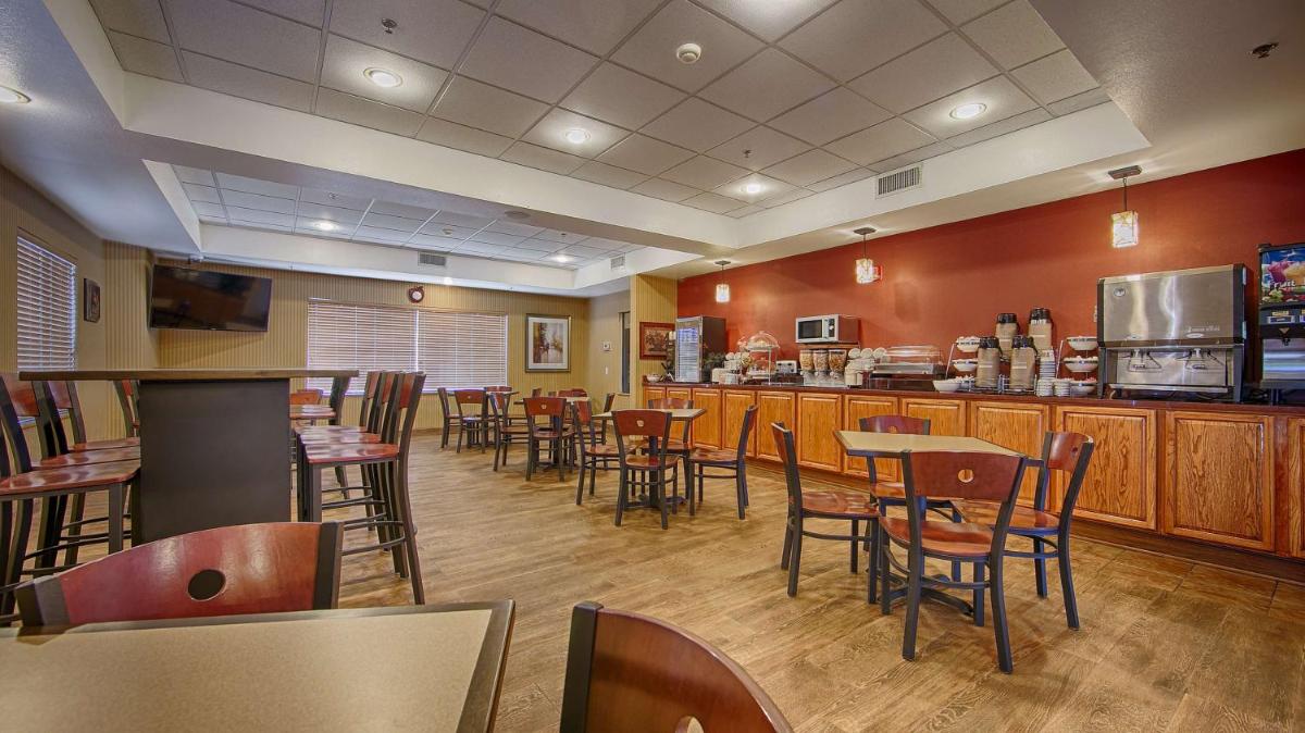 Best Western Plus Tulsa Woodland Hills Hotel and Suites - image 6