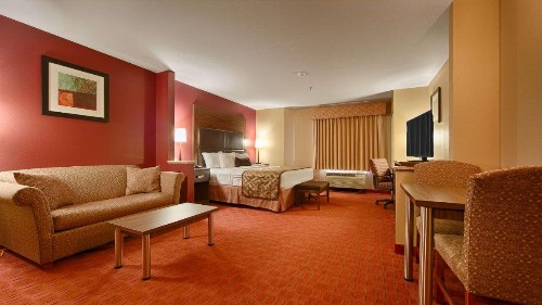 Best Western Plus Tulsa Woodland Hills Hotel and Suites - image 7