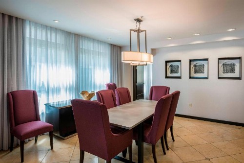 Courtyard by Marriott Tulsa Downtown - image 13