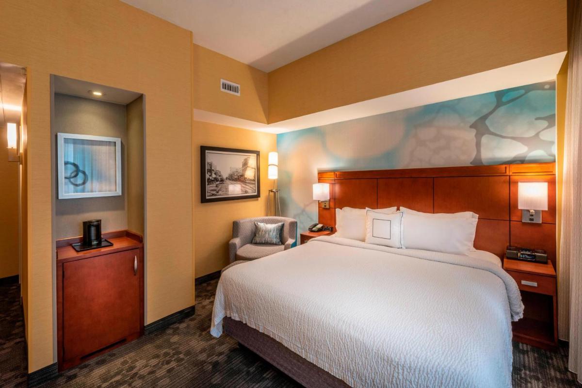 Courtyard by Marriott Tulsa Downtown - image 6