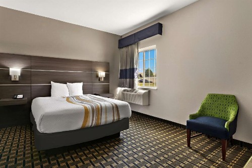SureStay Plus Hotel by Best Western Tulsa East - image 13