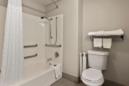SureStay Plus Hotel by Best Western Tulsa East - image 26