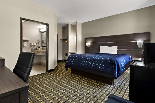 SureStay Plus Hotel by Best Western Tulsa East - image 28