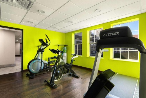 SureStay Plus Hotel by Best Western Tulsa East - image 7