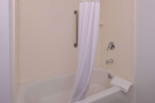 Hampton Inn Tulsa Sand Springs - image 13