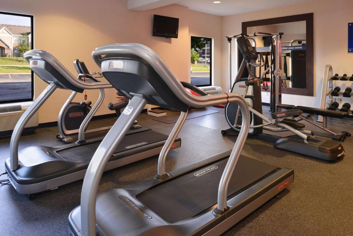 Hampton Inn Tulsa Sand Springs - image 2