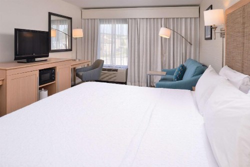 Hampton Inn Tulsa Sand Springs - image 4