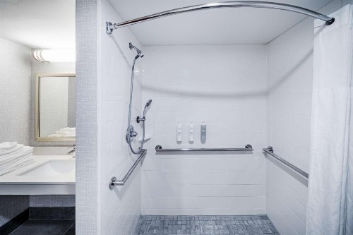 Hampton Inn & Suites Tulsa-Woodland Hills - image 21