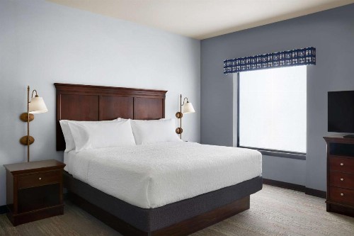 Hampton Inn & Suites Tulsa South Bixby - image 12