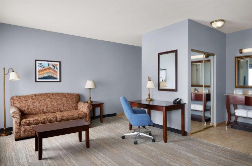 Hampton Inn & Suites Tulsa South Bixby - image 14