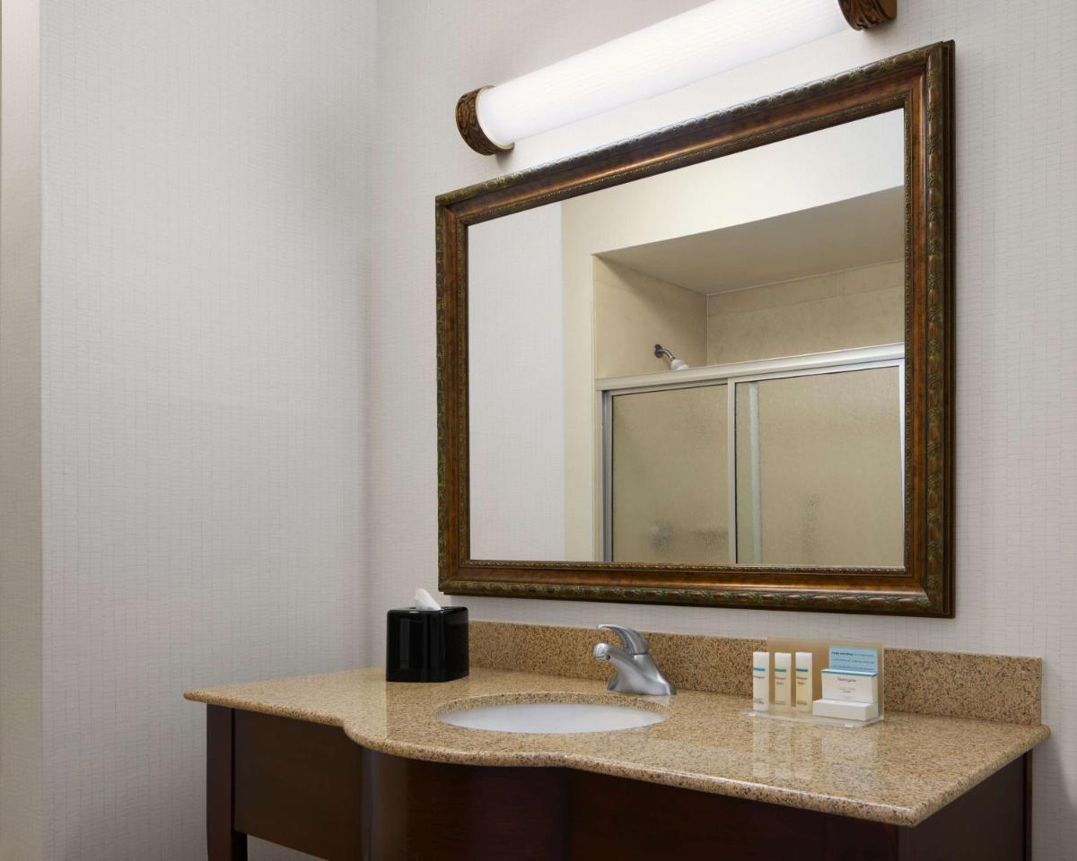 Hampton Inn & Suites Tulsa South Bixby - image 6