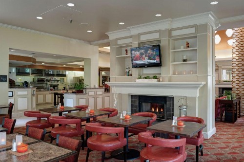 Hilton Garden Inn Tulsa Airport - image 12