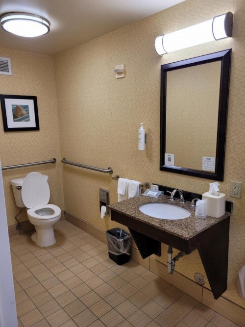 Hilton Garden Inn Tulsa Airport - image 40