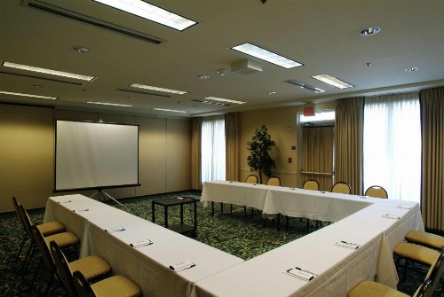 Hilton Garden Inn Tulsa Airport - image 43