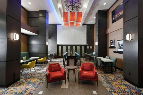 Hampton Inn and Suites Tulsa Central - image 11