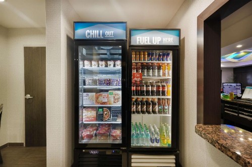 Hampton Inn and Suites Tulsa Central - image 15