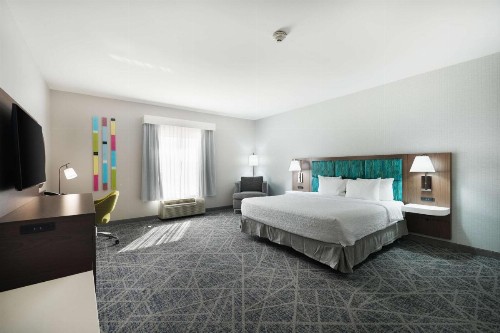 Hampton Inn and Suites Tulsa Central - image 18