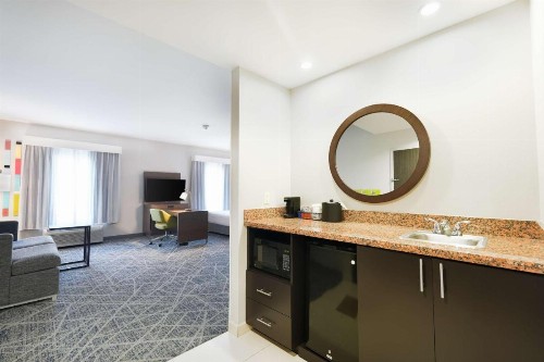 Hampton Inn and Suites Tulsa Central - image 19