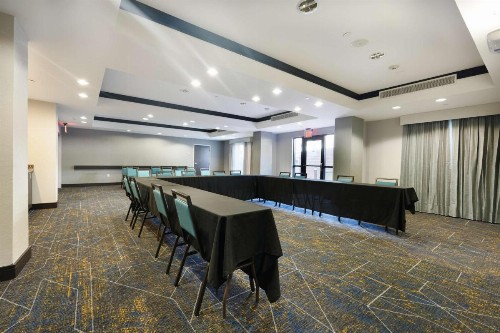 Hampton Inn and Suites Tulsa Central - image 21
