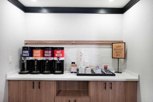 Hampton Inn and Suites Tulsa Central - image 23