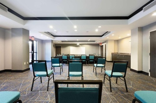 Hampton Inn and Suites Tulsa Central - image 28