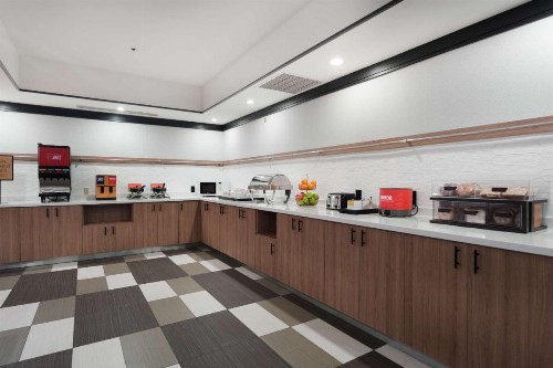 Hampton Inn and Suites Tulsa Central - image 6