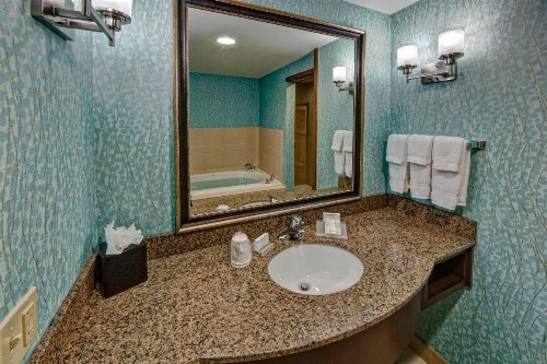 Hilton Garden Inn Midtown Tulsa - image 2