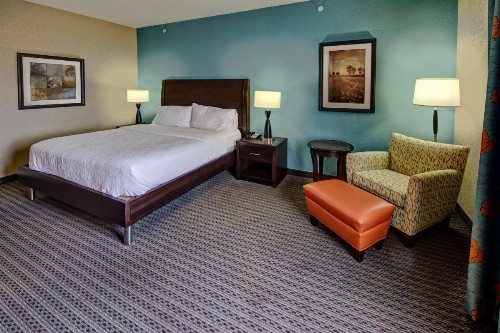Hilton Garden Inn Midtown Tulsa - image 8