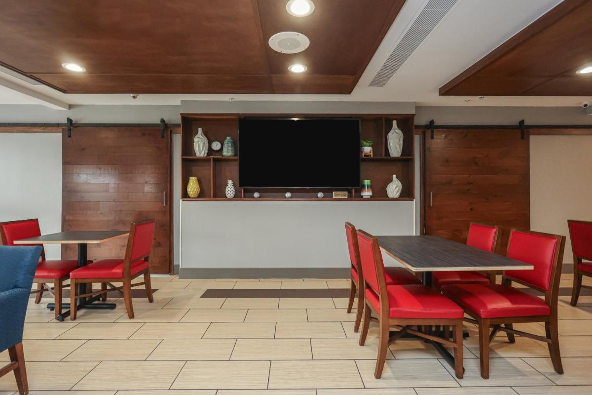 Holiday Inn Express Tulsa South Bixby an IHG Hotel - image 7