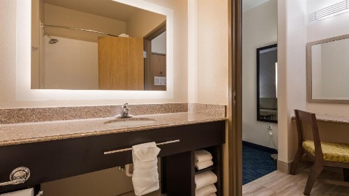 Best Western PLUS Tulsa Inn & Suites - image 16