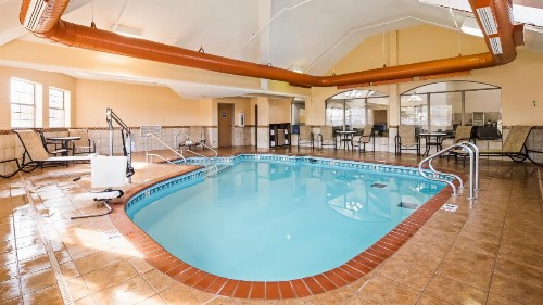 Best Western PLUS Tulsa Inn & Suites - image 6