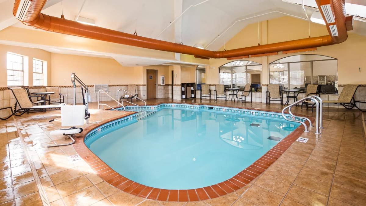 Best Western PLUS Tulsa Inn & Suites - image 6