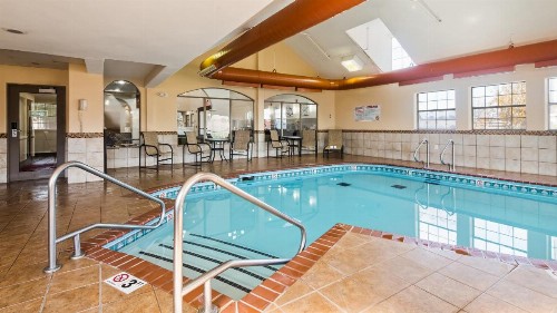 Best Western PLUS Tulsa Inn & Suites - image 7