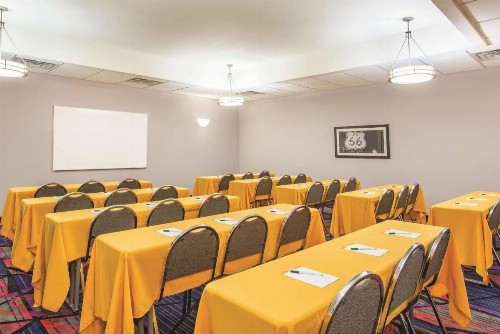 La Quinta by Wyndham Tulsa Airport / Expo Square - image 36
